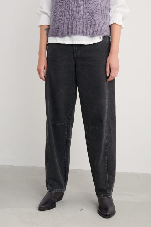 gwenver barrel leg jeans