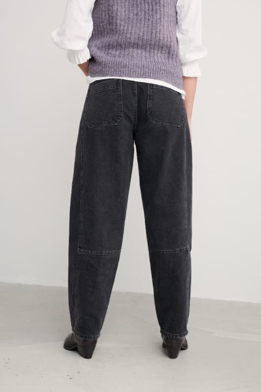 gwenver barrel leg jeans