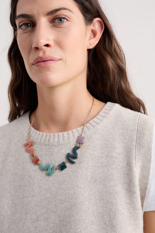 sunny corner necklace