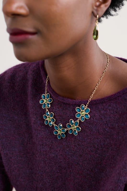 faceted blooms necklace