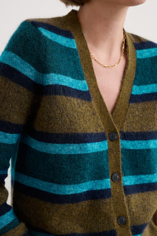 etching v-neck cardigan contains mohair