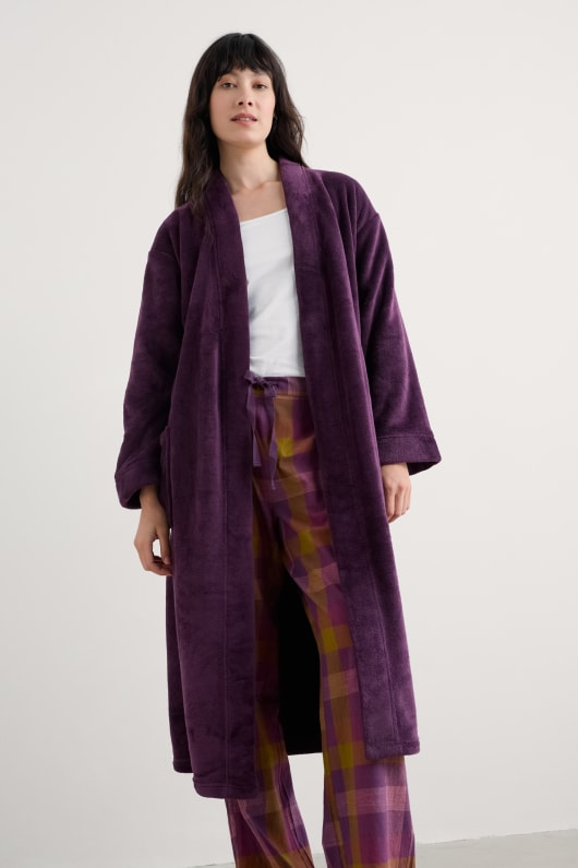 hushing gown