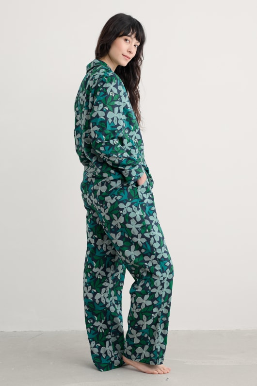 view point pyjamas