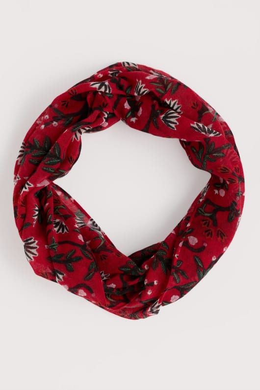 pretty circle scarf