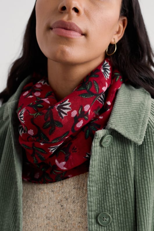 pretty circle scarf