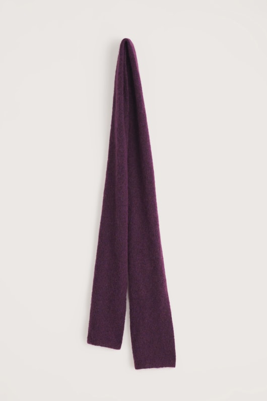 minimalist fluffy scarf