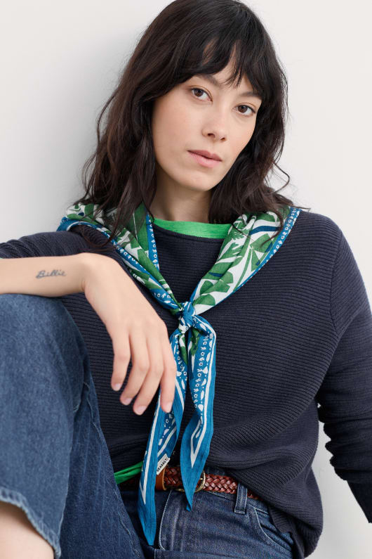 posy triangle scarf