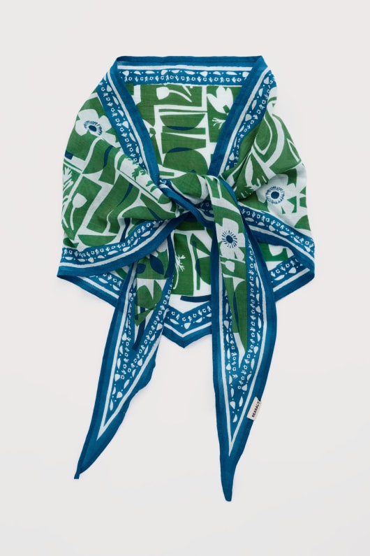 posy triangle scarf