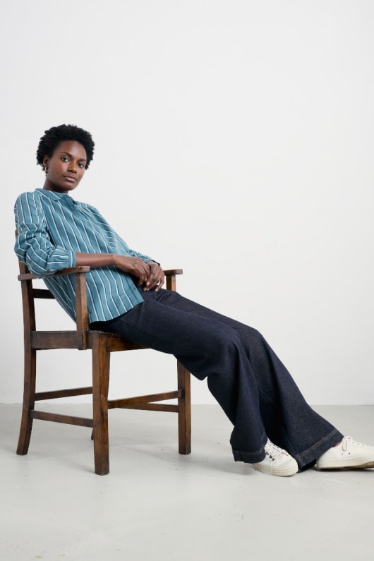 spiral flight striped shirt in gots-certified organic cotton