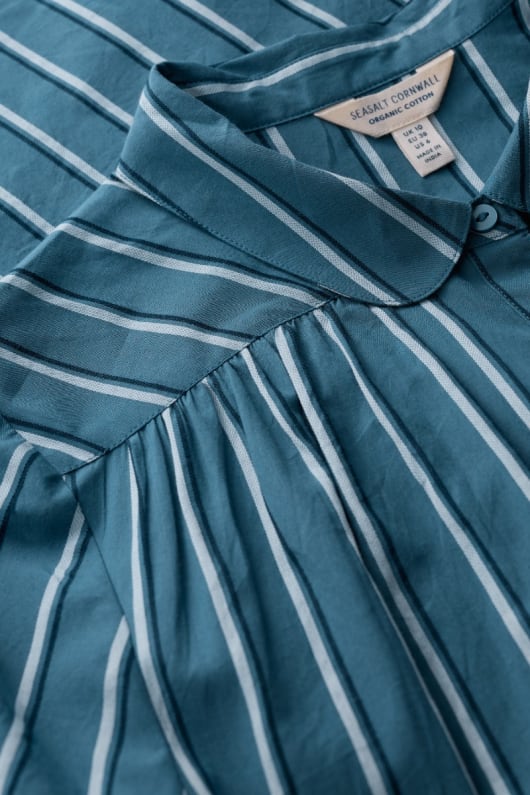 spiral flight striped shirt in gots-certified organic cotton