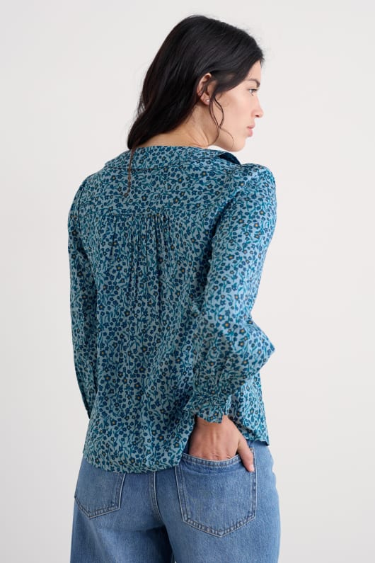 ysella top in gots-certified organic cotton