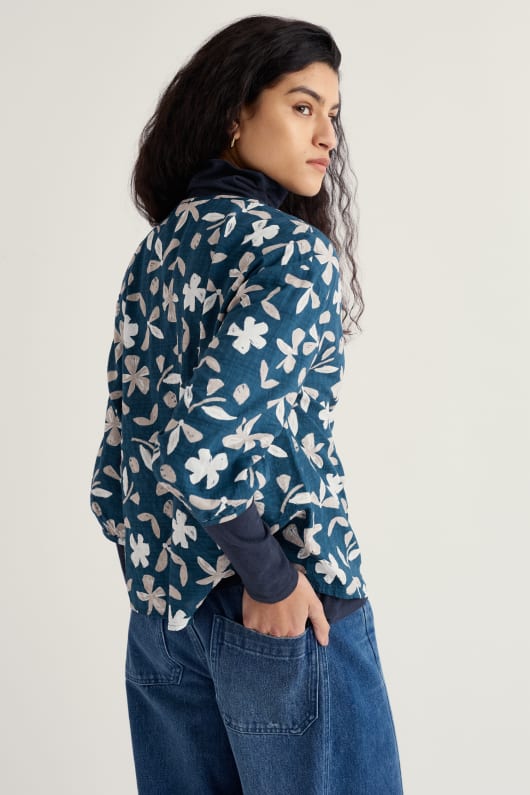 streamlet swing-shape top in gots-certified organic cotton