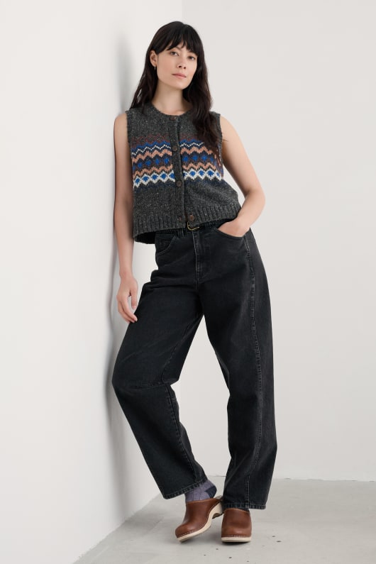 golden light knitted vest