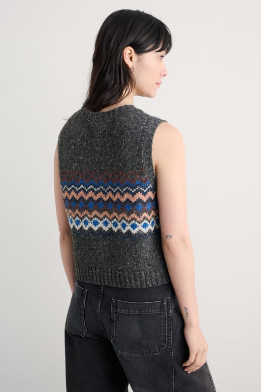 golden light knitted vest
