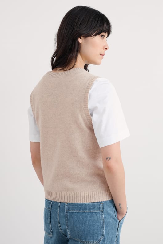 east view knitted vest