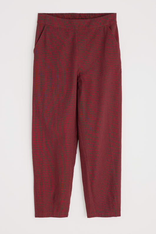 vow cave tapered trousers in gots-certified organic cotton