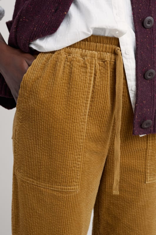 sholl cord joggers
